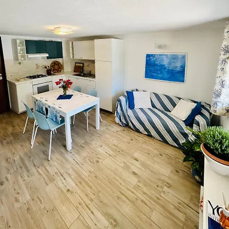 Lägenhet La Casetta Di Irene *